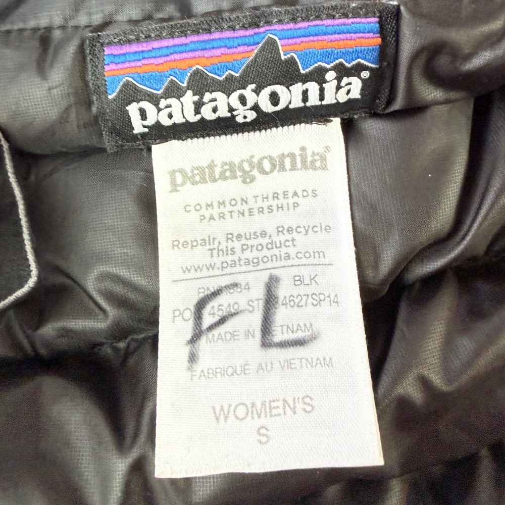 Patagonia Down Sweater Vest Womens S Black‎ 84627 Full Zip Puffer Udi's Logo - Picture 9 of 13
